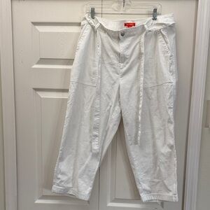 ❤️3 for!❤️ Joe Fresh White Women’s wide leg cropped pants with Tie Belt